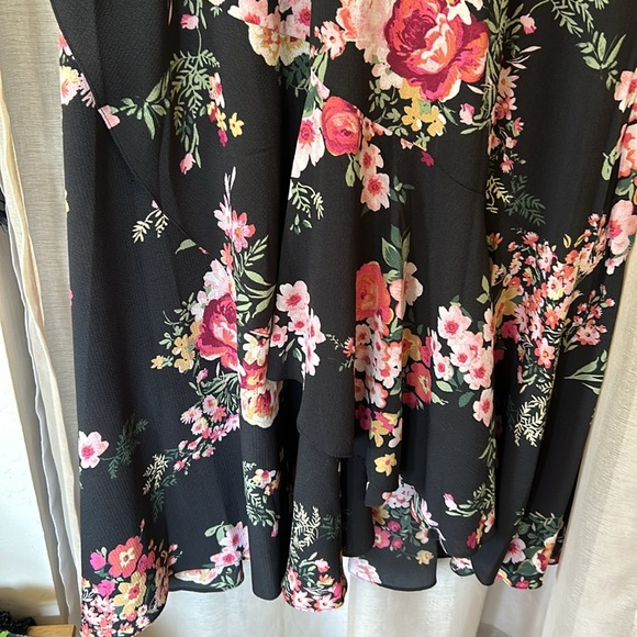 Julia Jordan floral faux wrap dress, 16 - Picture 3 of 7
